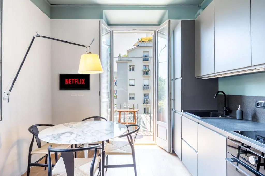 City Life-Duomo, Design Apartment With Terrace Milan 0*,
