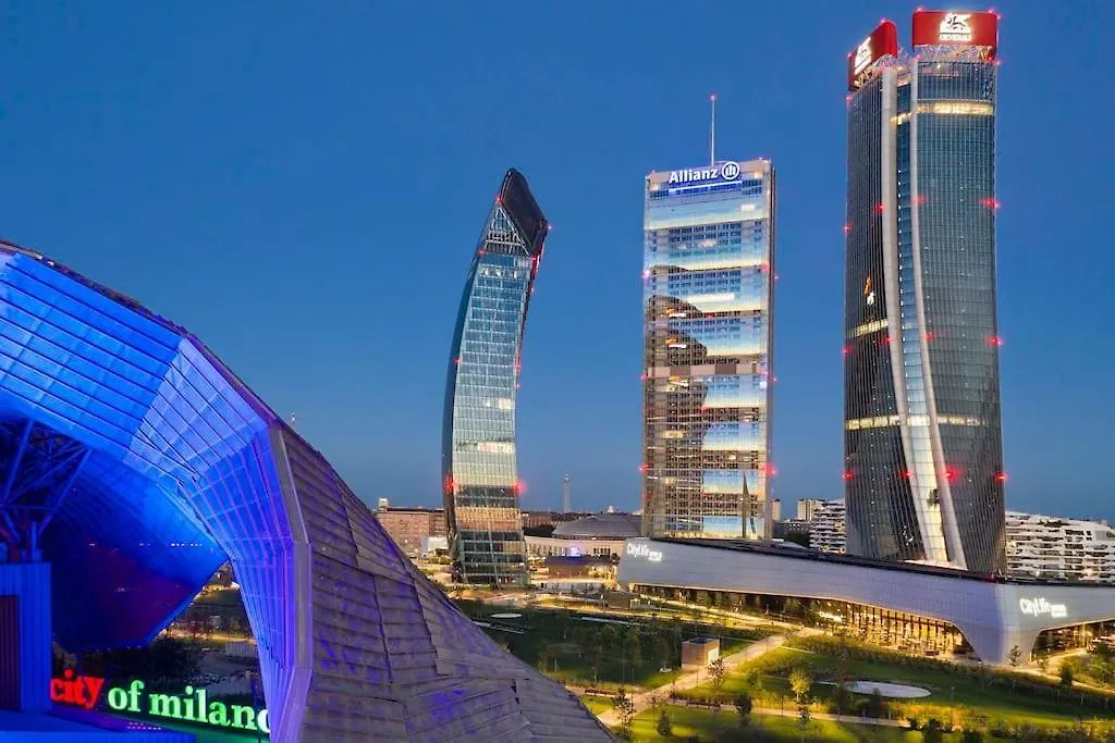 City Life-Duomo, Design Apartment With Terrace Milano 0*,  İtalya